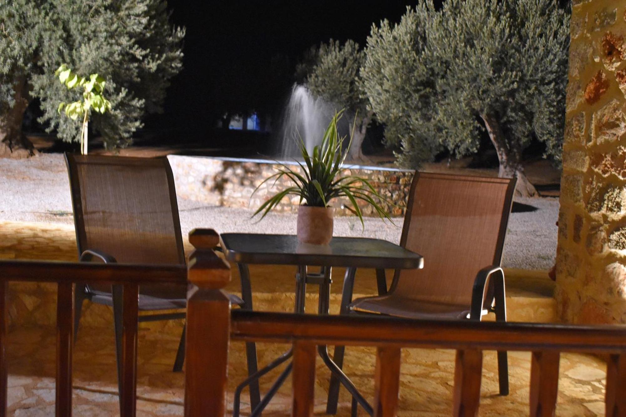 Villa In The Olive Trees Galaxídhion Esterno foto